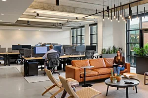 Beck Austin Offices Mobile WEB 009